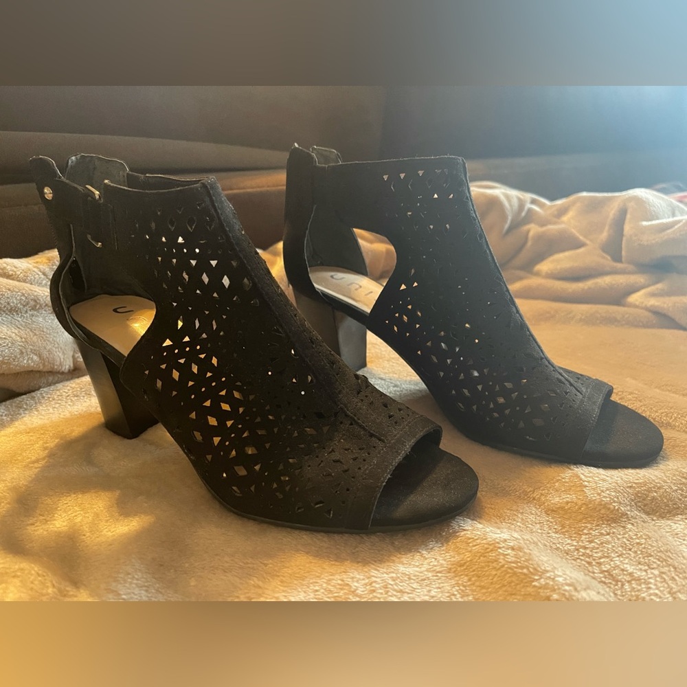 Unisa Women's Black Cutout Heeled Sandals